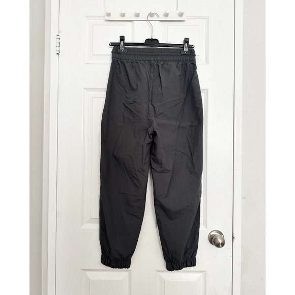 GAP Nylon Jogger - Picture 2 of 5